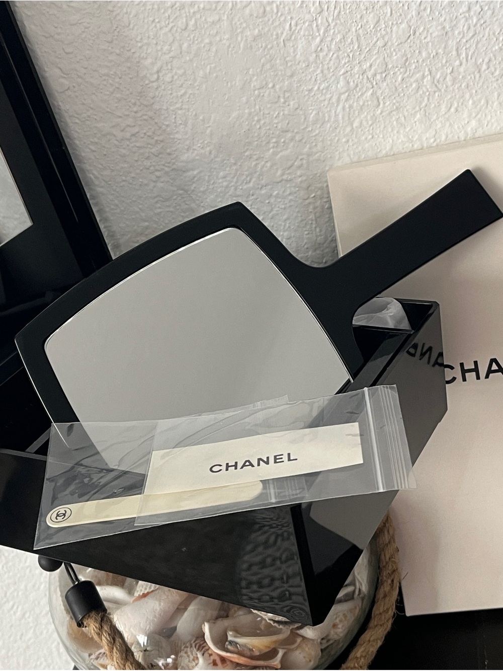 CHANEL Glossy Black Hand Mirror AND Jewelry Box with Silver CC Logo - Picture 4 of 5